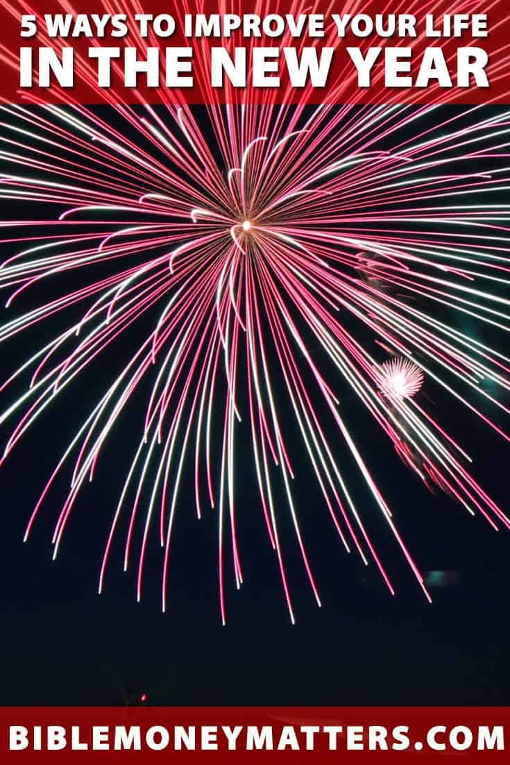 There are many small changes you can make to change your life and improve your health and your finances. Here are some common ones you can change this year.